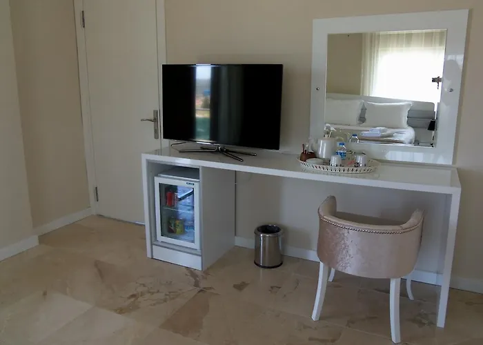 Cinar Boutique Алачати